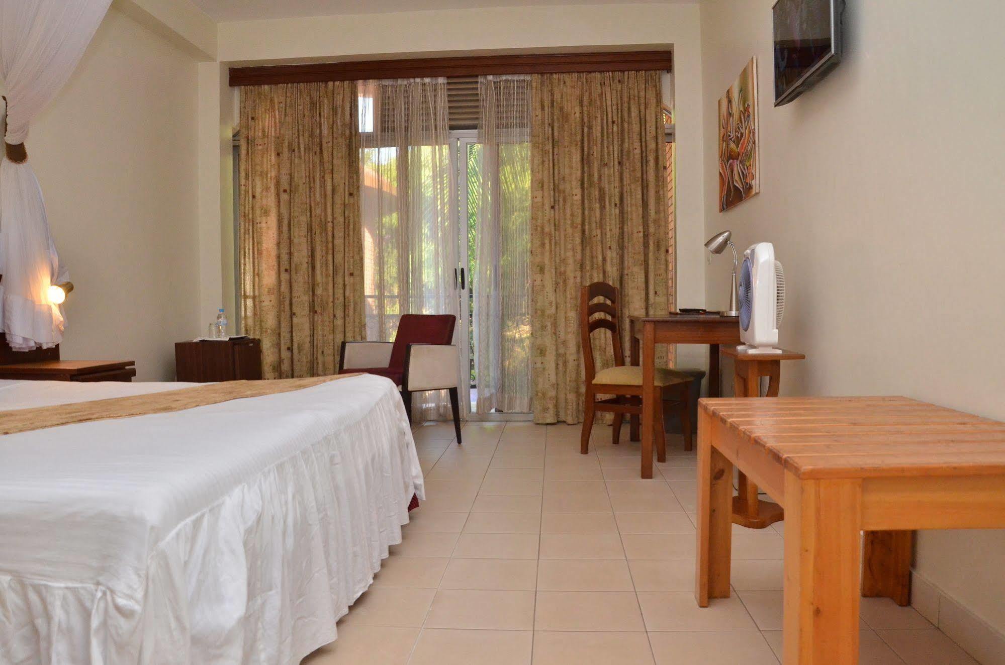 קיגאלי Hotel Chez Lando מראה חיצוני תמונה